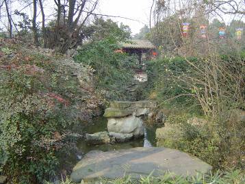 Çin İzlenimleri - Tapınağın bahçesi (Cheng Du)